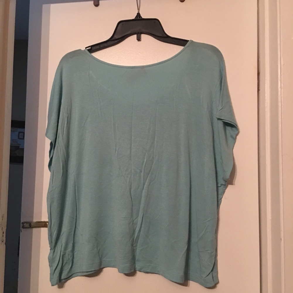 Blue top - Picture 2 of 3